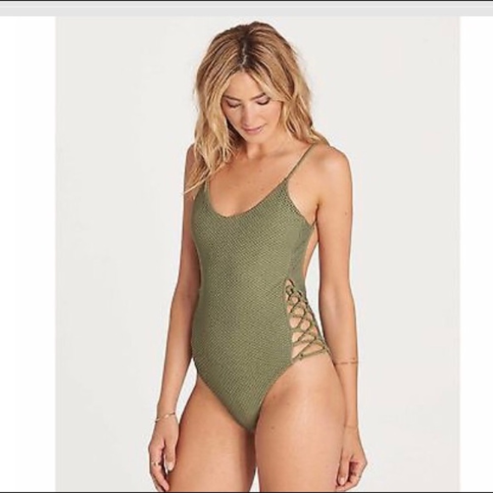 NWT Billabong - meshin with you one piece swimsuit